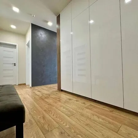 Apartment Moderny S Terasou *